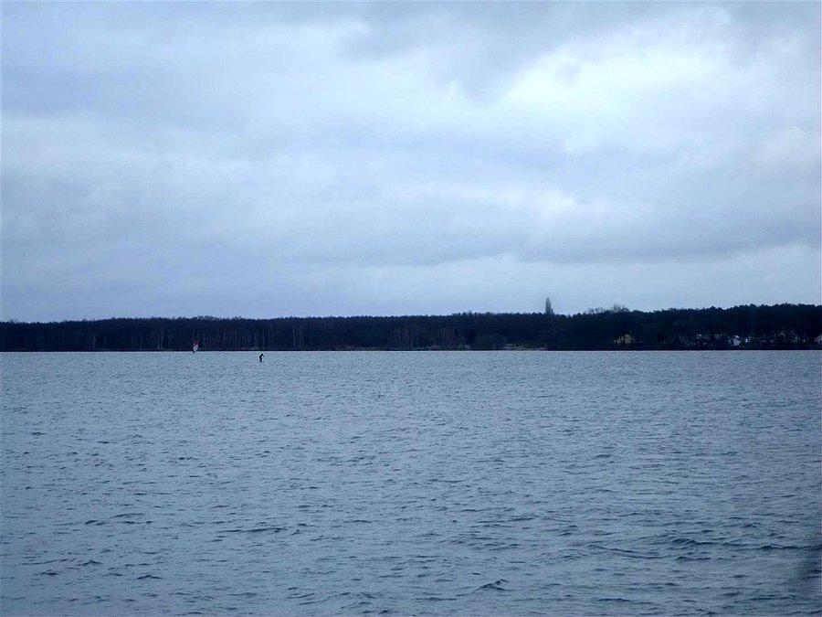 Widok z pomostu na plaży w Nieporęcie