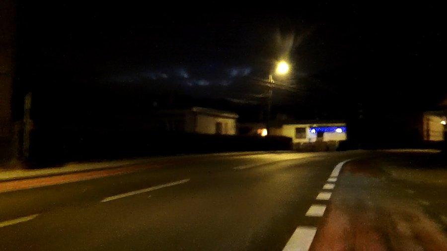 Jakieś dziwne światła na niebie.... ufo przyleciało?