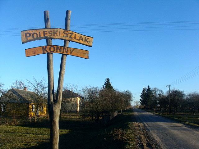 Poleski Szlak Konny na terenie wsi Karczunek