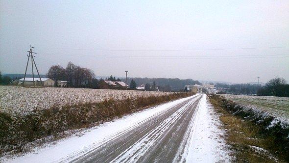 Śnieg na lokalnych drogach