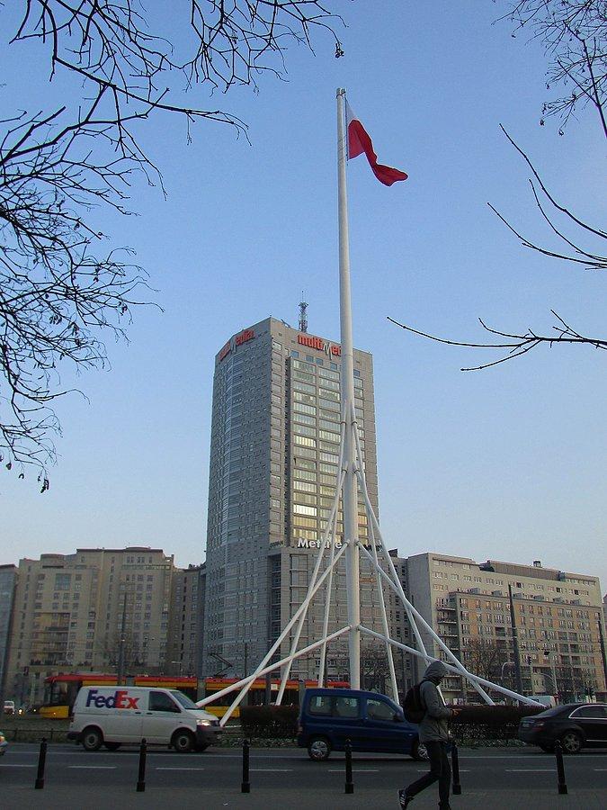 Maszt Wolności i Babka Tower