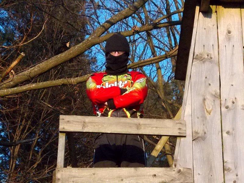 Niczym terrorysta ;)