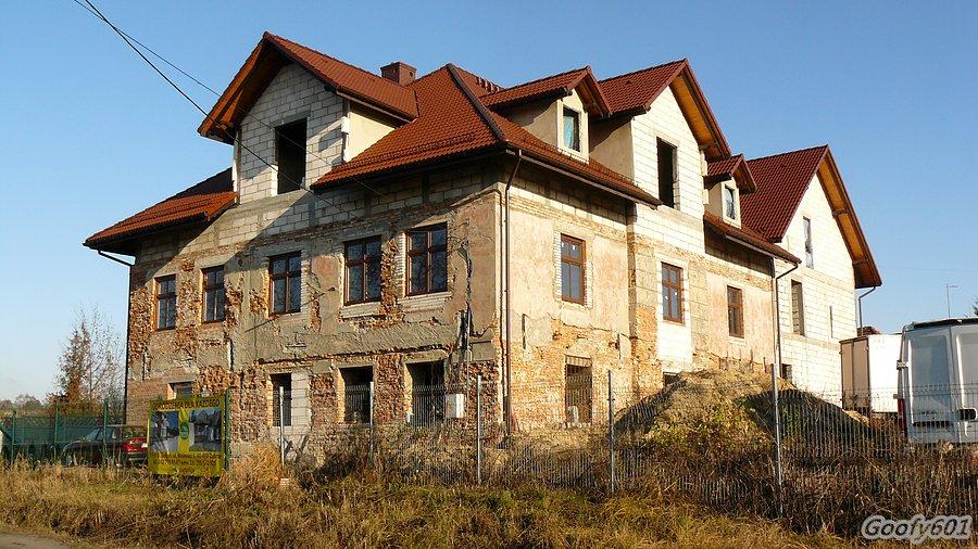 Dawny dom sióstr zakonnych z 1833r. Obecnie po przejściach ;)