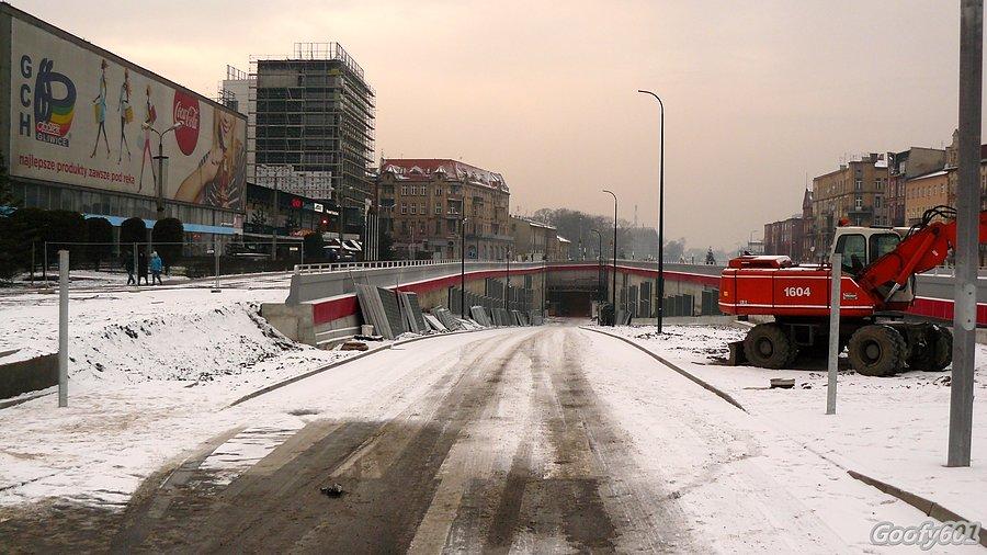Wylot z tunelu na ul. Dworcowej