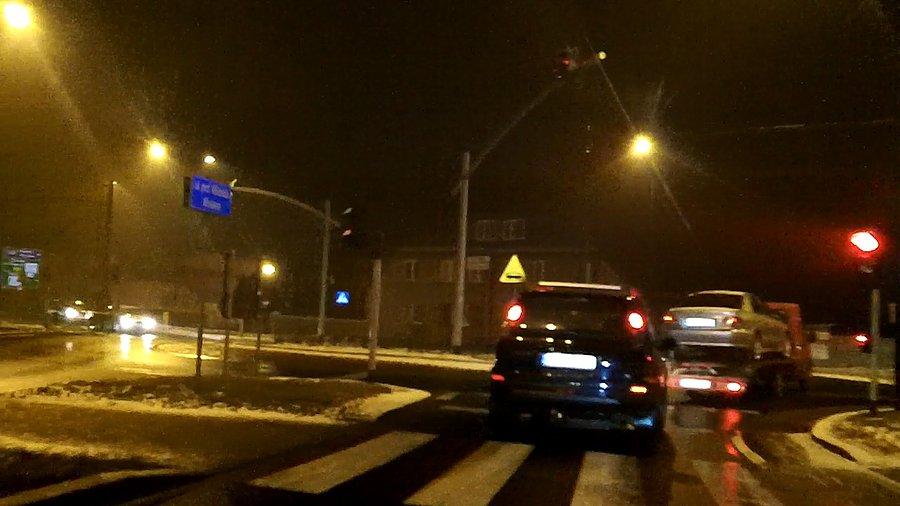 Ale oczywiście 2 mądrych jedzie