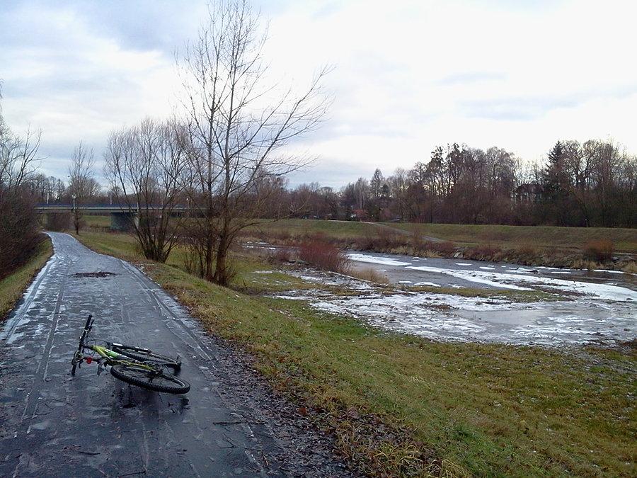 Nad Olzą w Karwinie