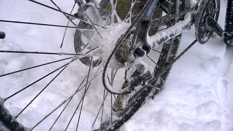 Trochę się przykleiło :)