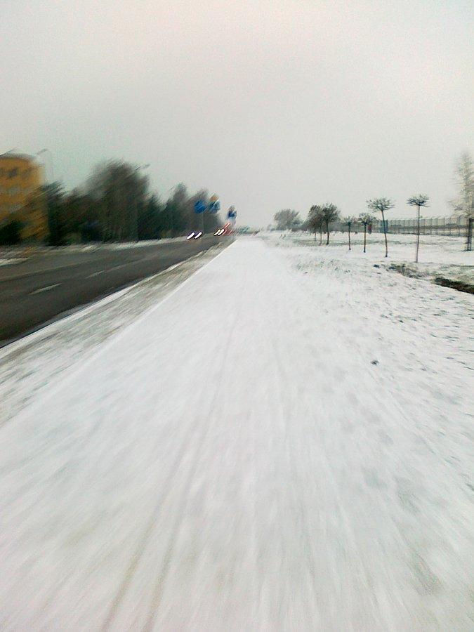 Na Piastów Śłąskich całkiem biało