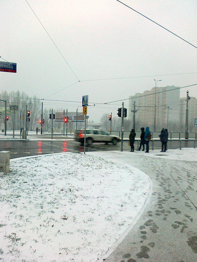 Dojazd Radiową do Powstańców zasypany na nowo