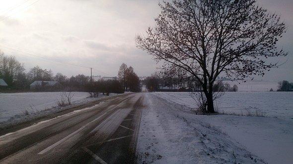 Śnieg na lokalnych drogach