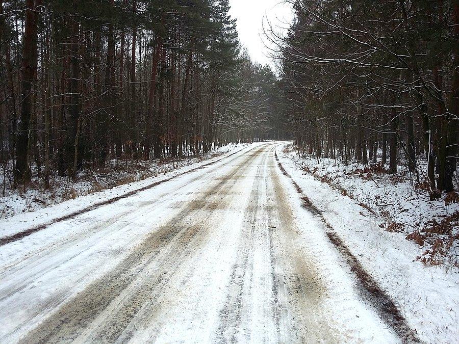 Takie dziś warunki na drogach. Skrajnica