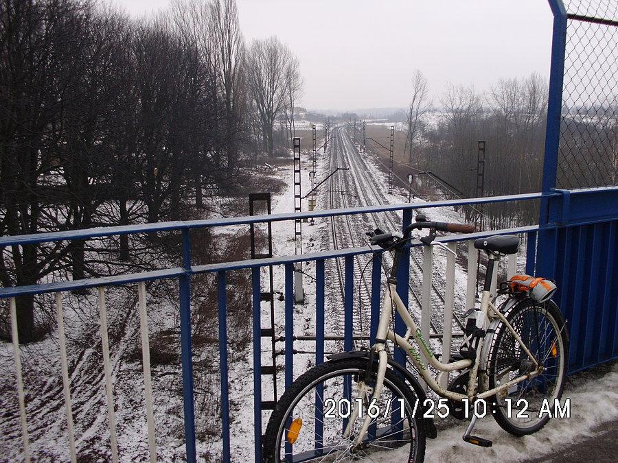 Na obwodnicy Bytomia nad linią kolejową nr 131 Chorzów Batory - Tczew (widok w stronę Żabich Dołów)