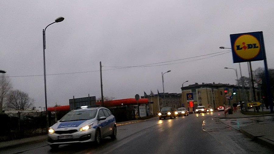Policja... to nie pierwsza dzisiaj którą widzę