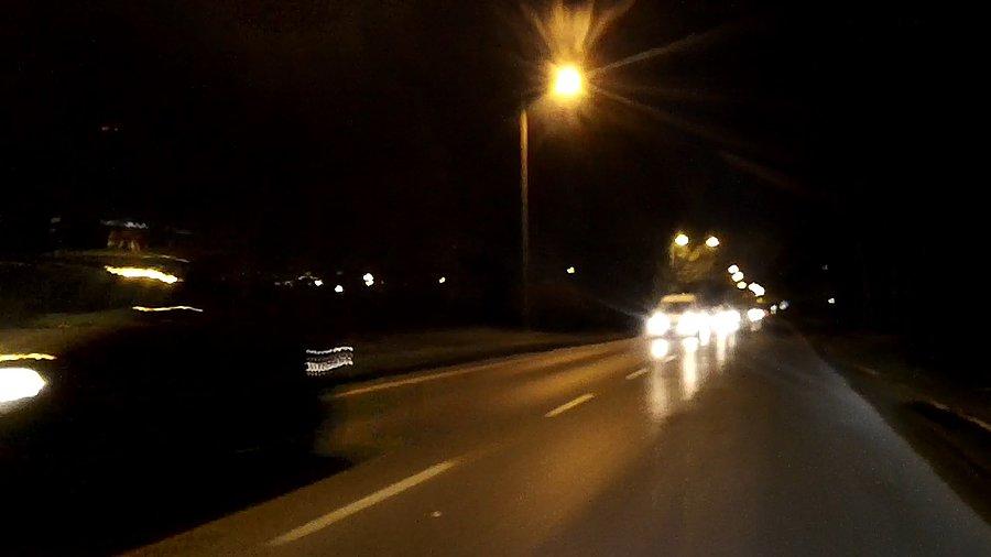 Sporo samochodów na drogach