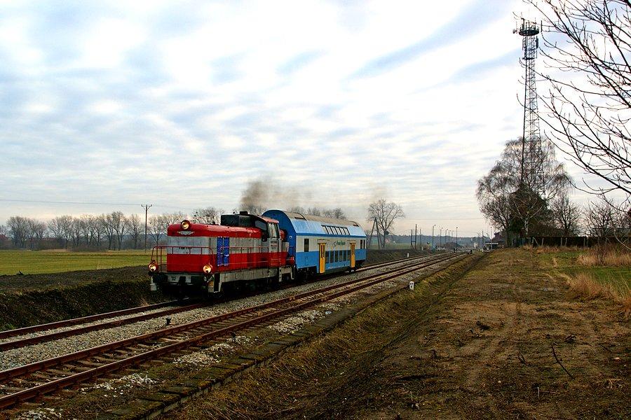 SU42-518 zaszynobus z pociągiem 46623 do Nysy