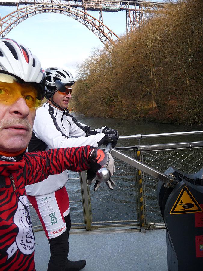 Runda W-SG-Burscheid-Wermelskirchen-Lennep-W - prom pod Müngstener Brücke