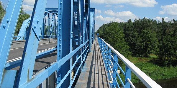 Most drogowy nad rzeką Bug w Kózkach