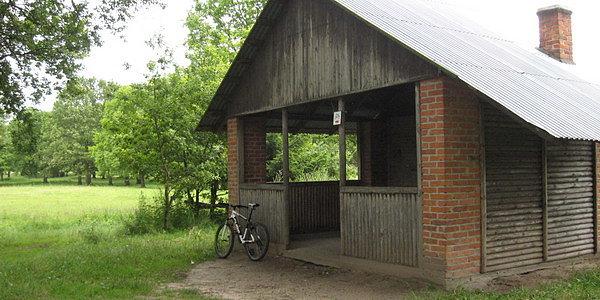 Wiata turystyczna przy Nadbużańskim Szlaku Rowerowym