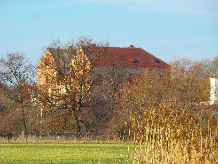 Pałac z XVII w. w Kotli