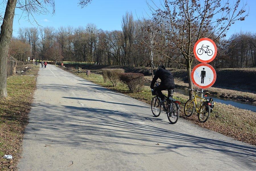 Zamknięta DDR wzdłuż Bystrzycy w Lublinie