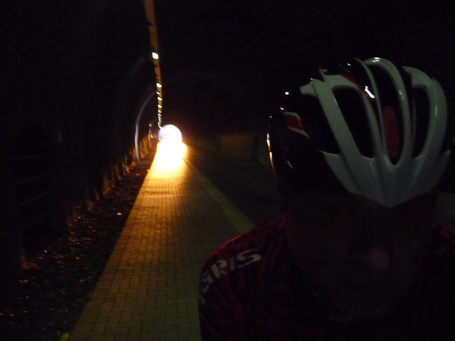 Runda dookoła Wuppertalu - Nordbahnradweg - Tunel Rot