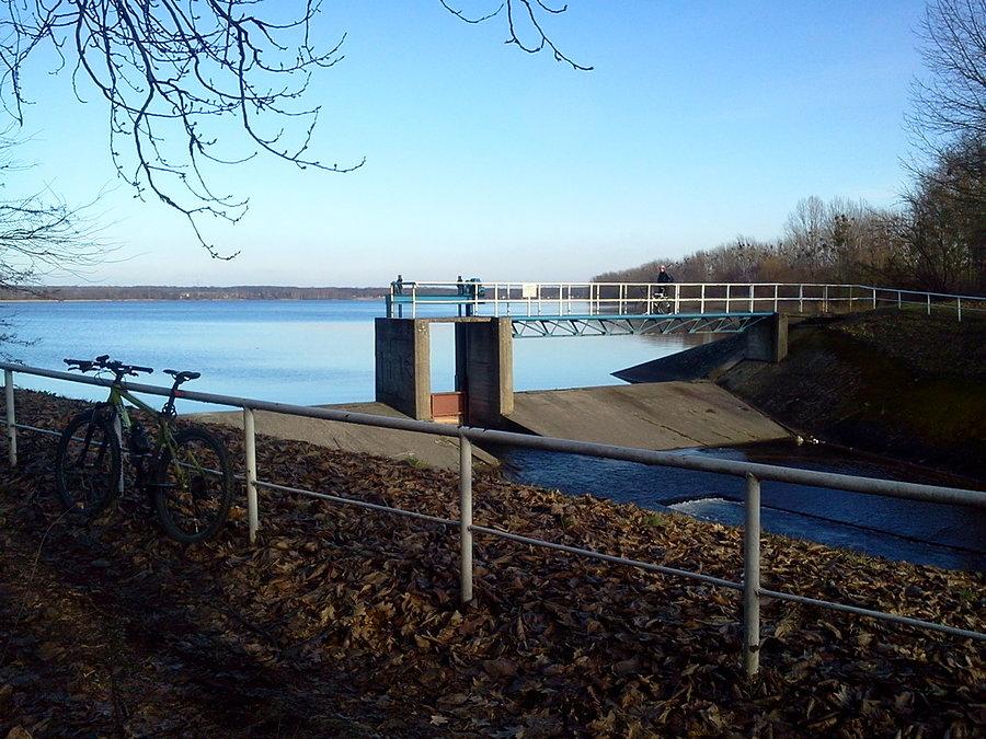 Jezioro w Pławniowicach