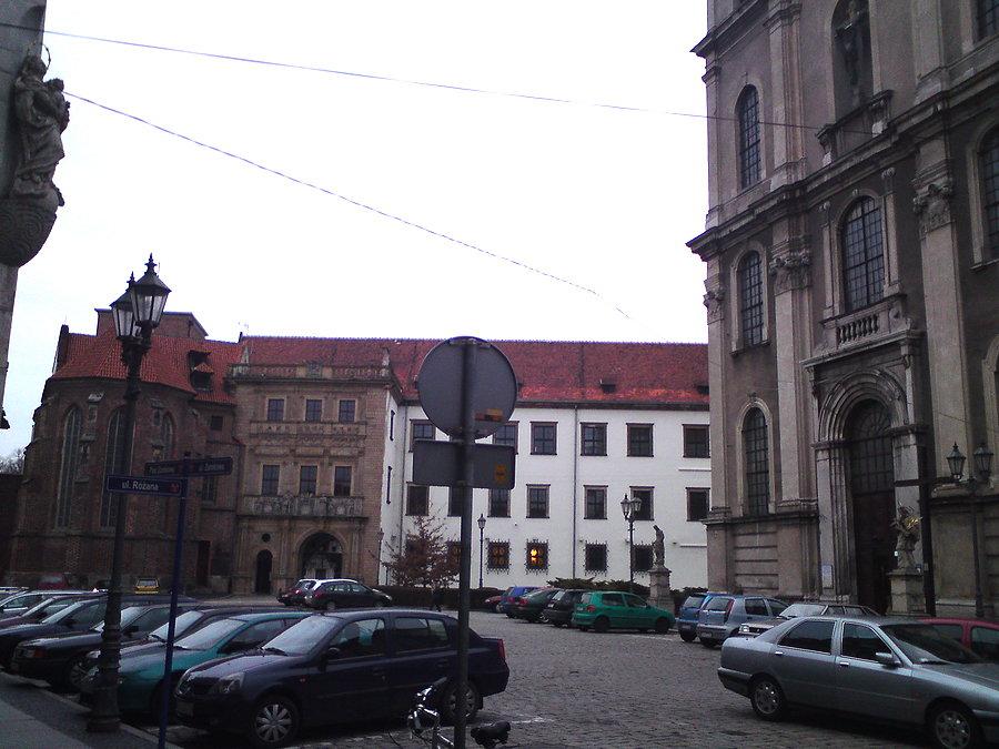 Pl. Zamkowy w Brzegu