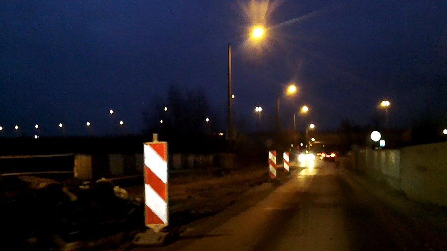 Nakopali na moście... niedawno był remontowany