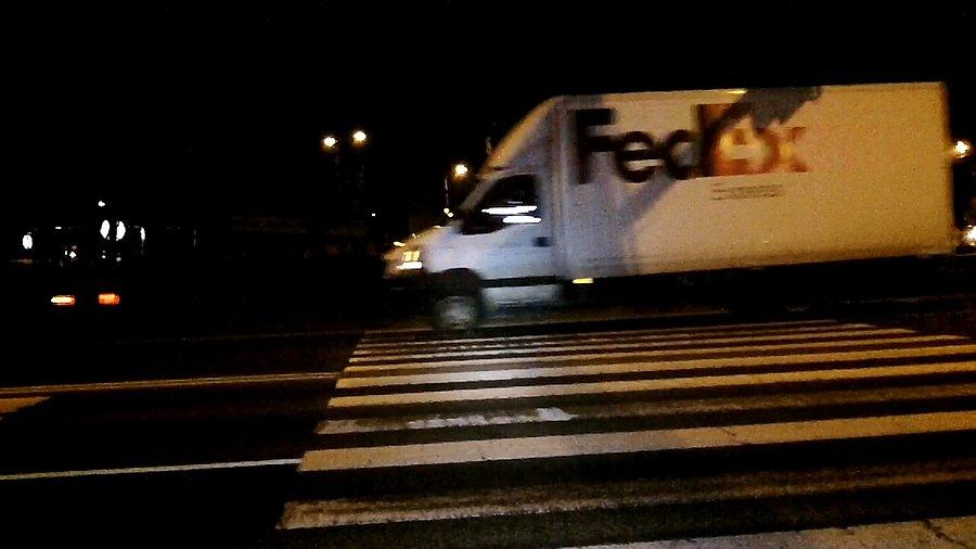 Holowany samochód FedEx-u