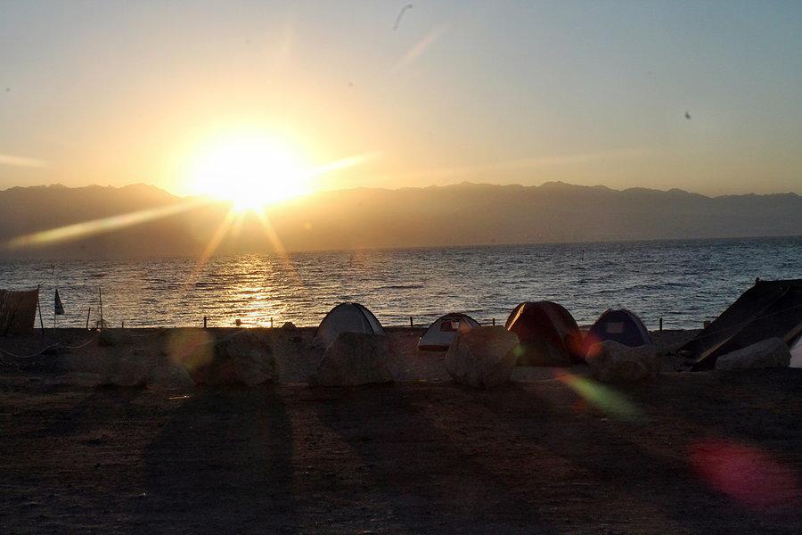 Camping o brzasku