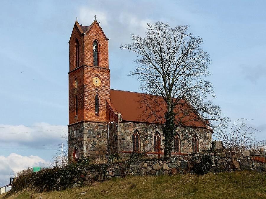 Kościół filialny p.w. Podwyższenia Krzyża z 1863 r. - Dobropole Gryfińskie