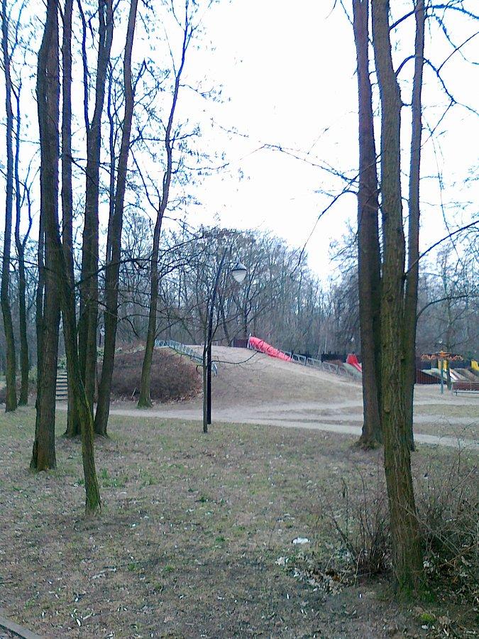 Fort Bema. W parku