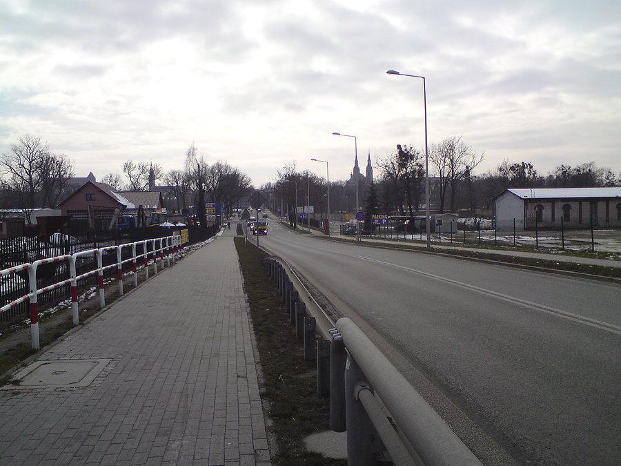 Wjazd do Brzegu (jedyny od północy)
