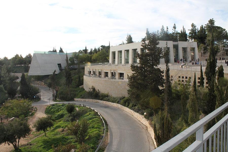 Yad Vashem robi wrażenie