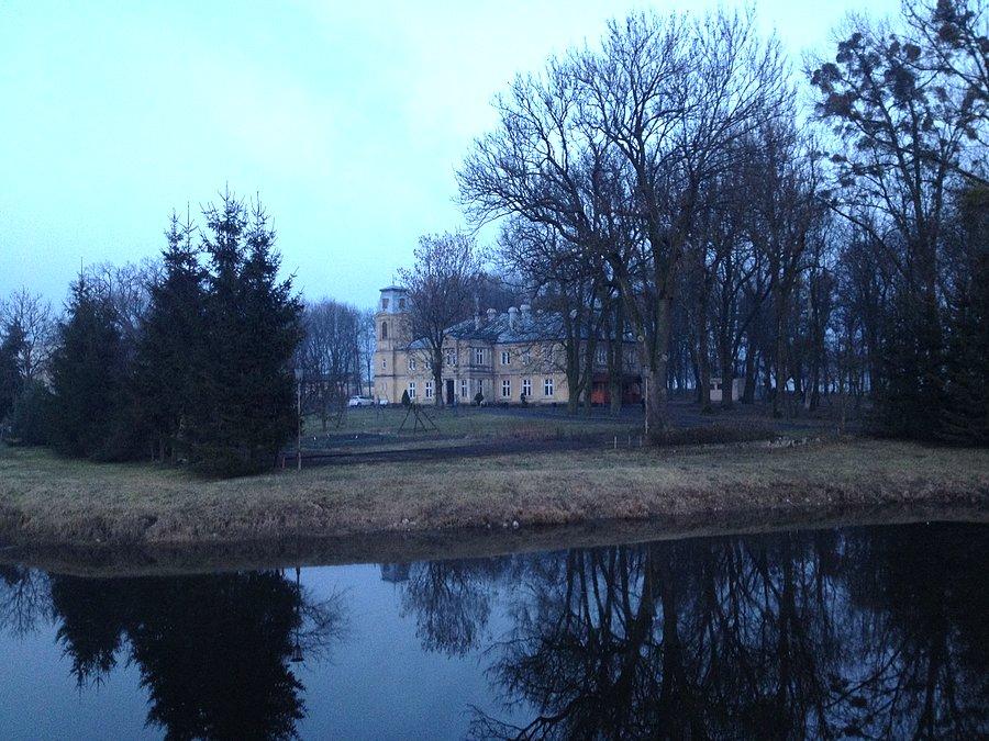 Pałac w Bzowie