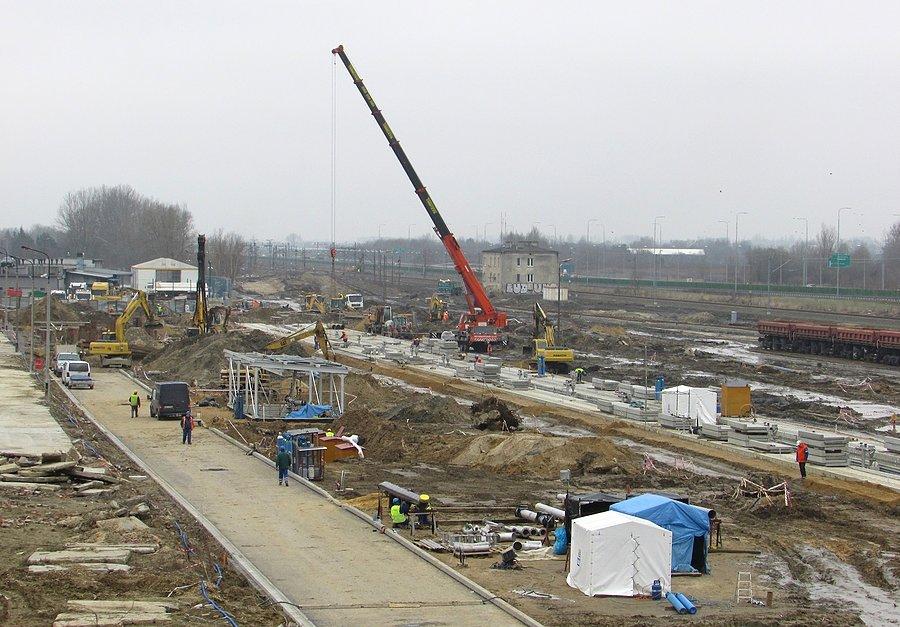 Powstaje terminal paliwa lotniczego