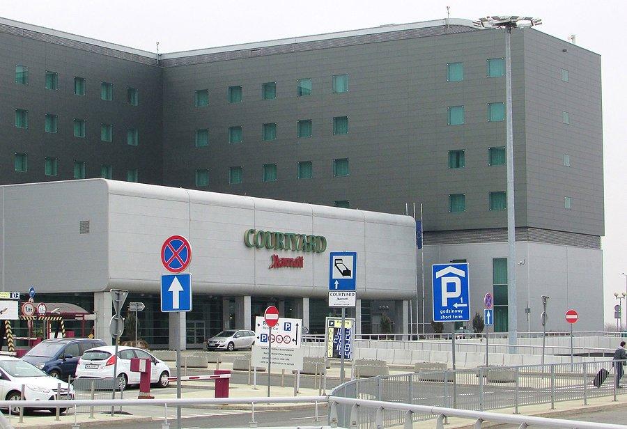Hotel Courtyard