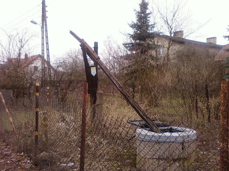 Zabytkowa studnia przy Beskidzkiej