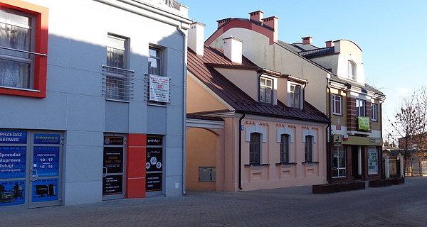 Nowe kamienice przy ulicy Jatkowej w Białej Podlaskiej