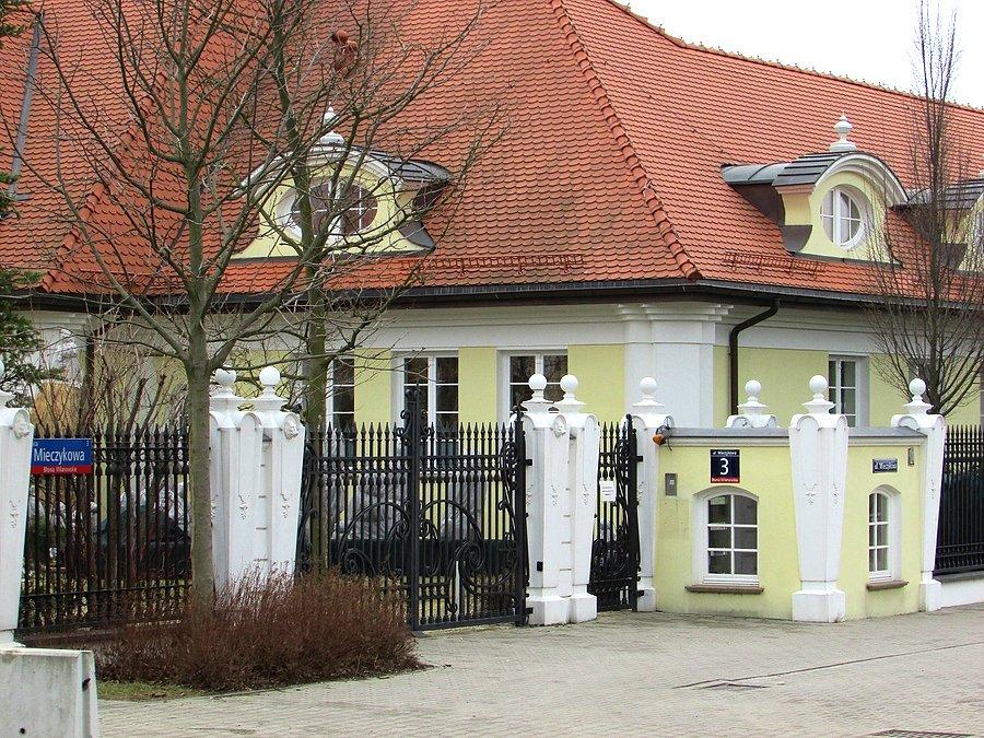 Architektura pałacowa na ul. Mieczykowej