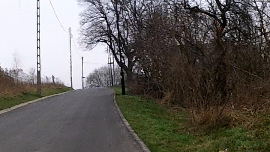 Na podjeździe na ul Wireckiej
