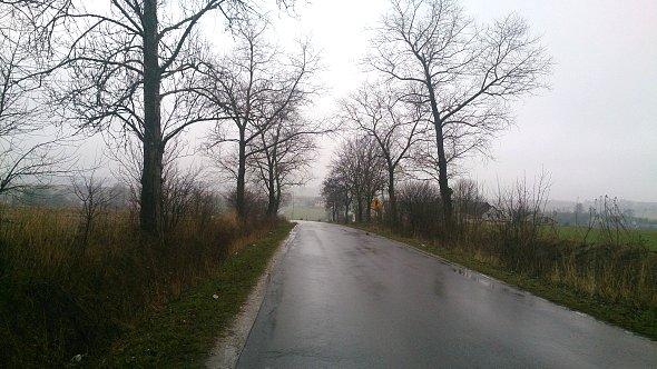 Lokalna droga w Głusku
