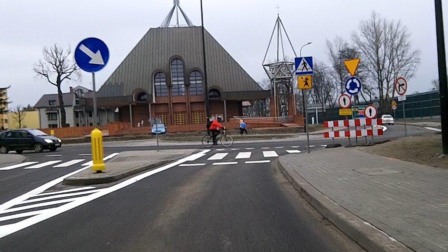 Rowerzysta na rondzie ;)