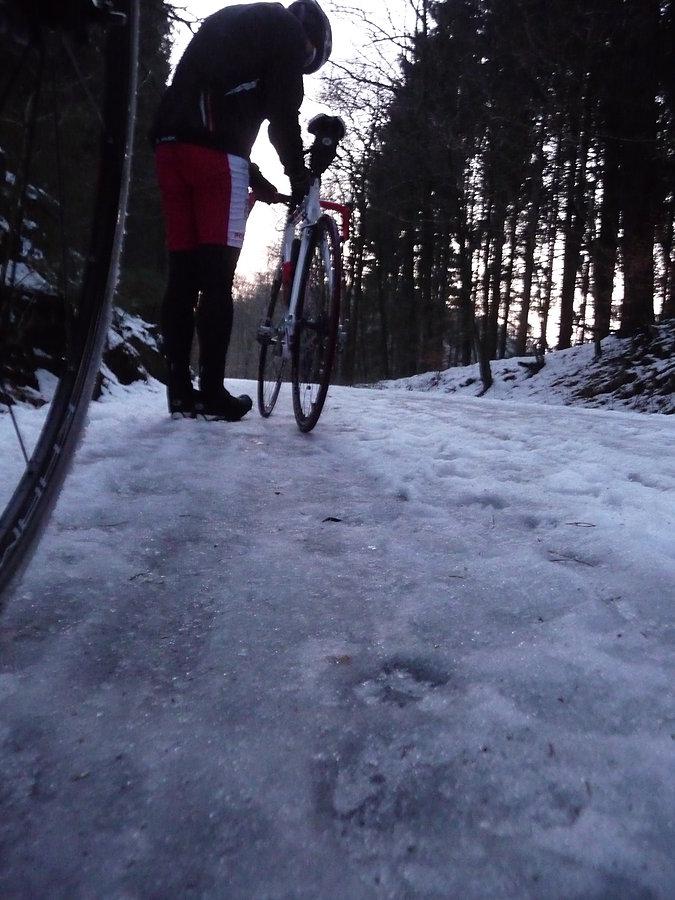 Runda przez Rade i Hückeswagen - zima na Radwegu