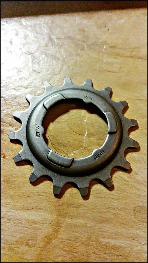 Zębatka SRAM 16T