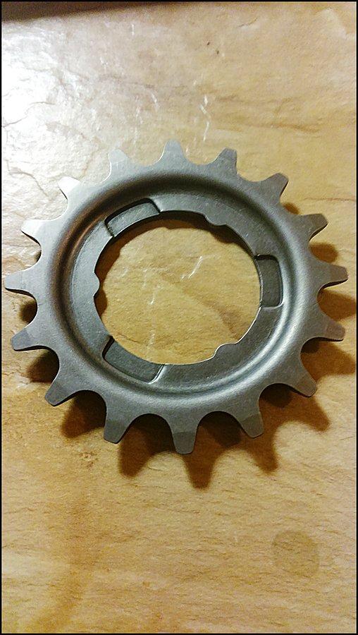 Zębatka SRAM 16T