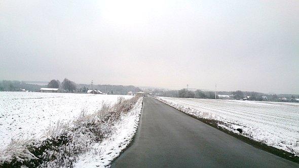 Lokalna droga w Osmolicach