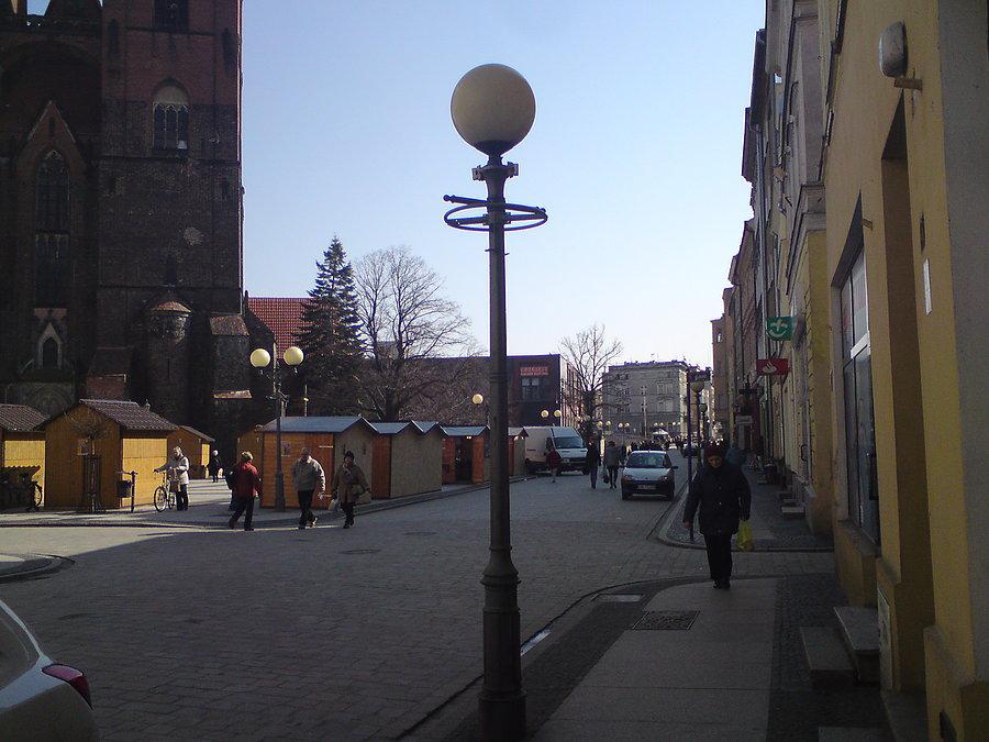 Znowu stawiają jakieś budy