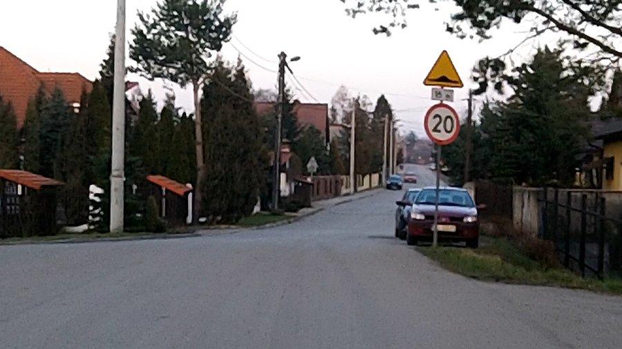 Ul Kuźnicka... w końcu trochę asfaltu