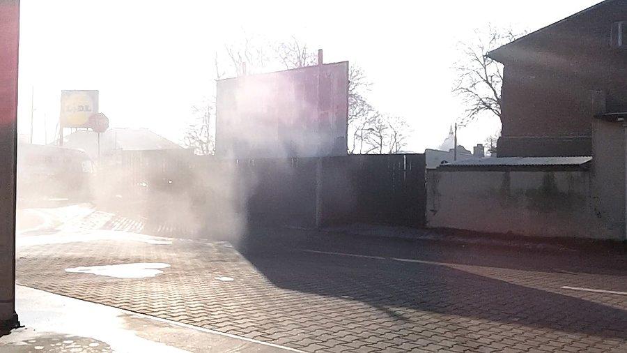 Mgły spowijające myjnię ;)